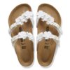 Adorno floral Mayari en piel natural
