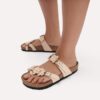 Adorno floral Mayari en piel natural