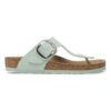 Gizeh con Big Buckle, remaches y logotipo textil