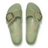 Madrid Big Buckle de charol de piel natural