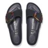 Madrid Big Buckle de piel nobuk negra