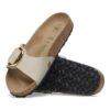 Madrid Big Buckle Lona textil color cáscara de huevo