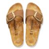 Madrid con Big Buckle de piel nobuk